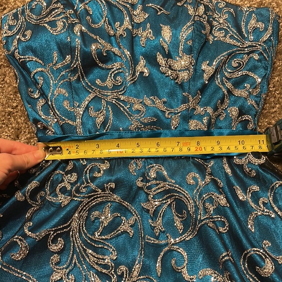 🦋🦋🦋🦋Masquerade Turquoise and Silver Formal Flounce Dress🦋🦋🦋🦋 - Picture 8 of 9